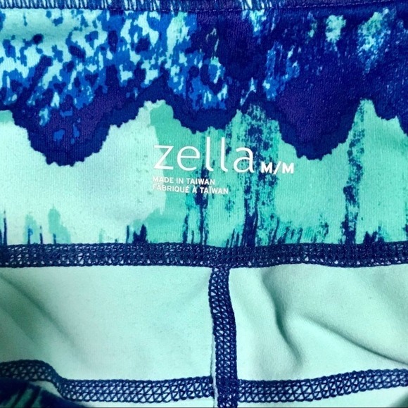 Zella Workout Knee Length Athletic Workout Legging Size Medium - Picture 2 of 9